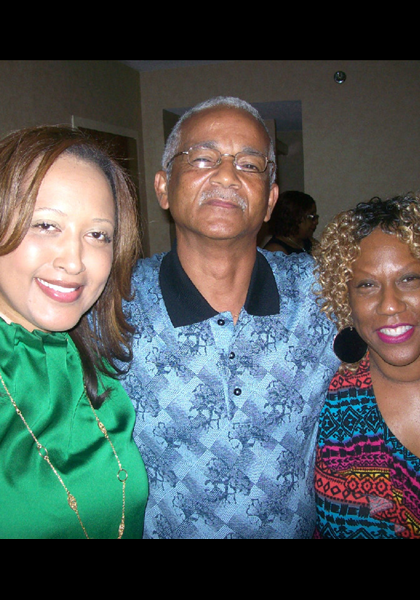 Reggie Williams and friend Sabrina, came by with Reggie's cousin Lisa Sykes on the left!