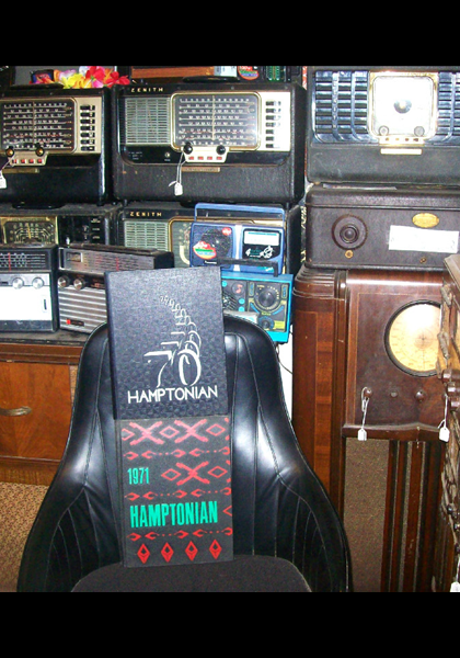 '70 & '71 Hamptonian! Let me know!! '70 & '71 Hamptonian! Let me know!!