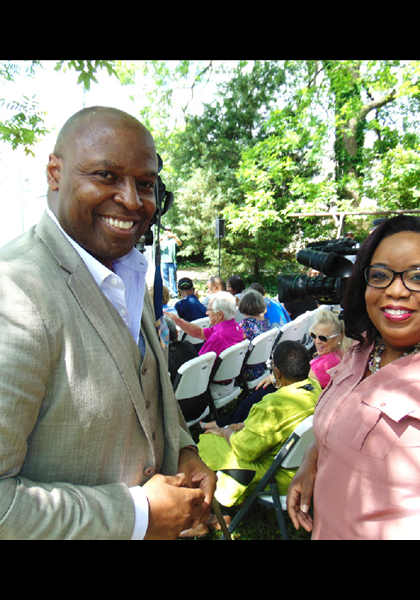 A Kodak moment for two TV personalities....Andre Whitehead, Valencia Jones! A Kodak moment for two TV personalities....Andre Whitehead, Valencia Jones!