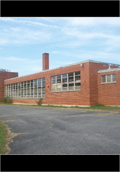 After Kingston school was closed, Mom and Dad taught school for a year, I think 1962, at Mosley-Hgts. Elementary School in Altavista, Va.! The school sits abandoned now! After Kingston school was closed, Mom and Dad taught school for a year, I think 1962, at Mosley-Hgts. Elementary School in Altavista, Va.! The school sits abandoned now!