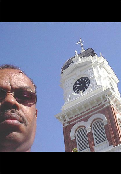 Starting the tour with me and the clocktower at the Courthouse!