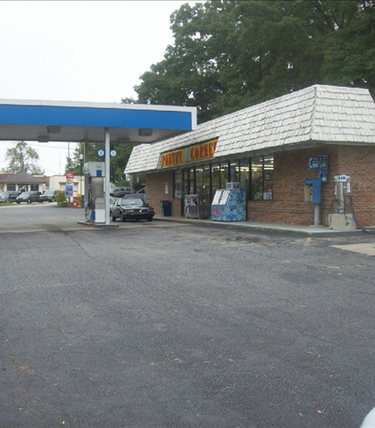 Nally's Never Close, Bubba's girlfriends store job in the episode "vengeance!" Nally's Never Close, Bubba's girlfriends store job in the episode "vengeance!"