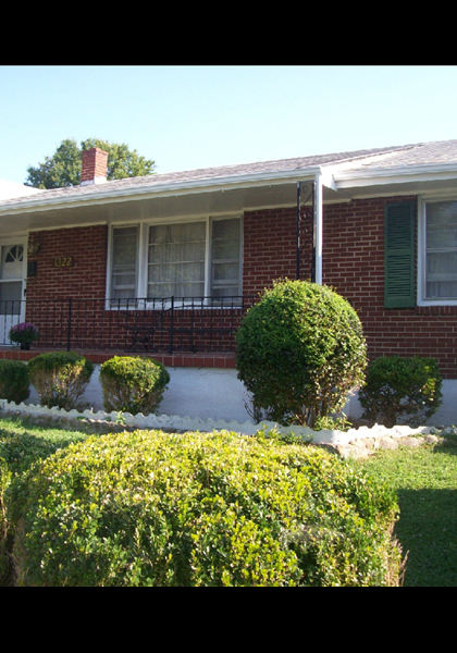 Hermina Walthall Hendricks DHS-'69 home!