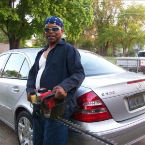 Frank Brown DHS-'67, e-500 Benz!