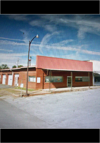 Notice the red building! This building was next to star sports!