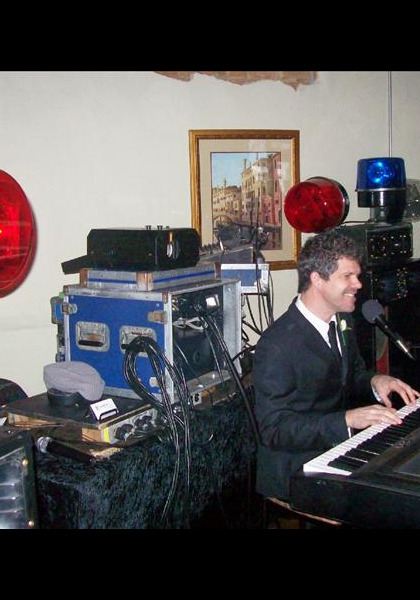 Michael Obrian, at the Queen/Judd wedding!