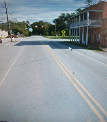 Same building, but a top balcony porch has been added! Same building, but a top balcony porch has been added!
