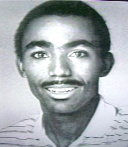 Ronnie Harmon! Ronnie Harmon!